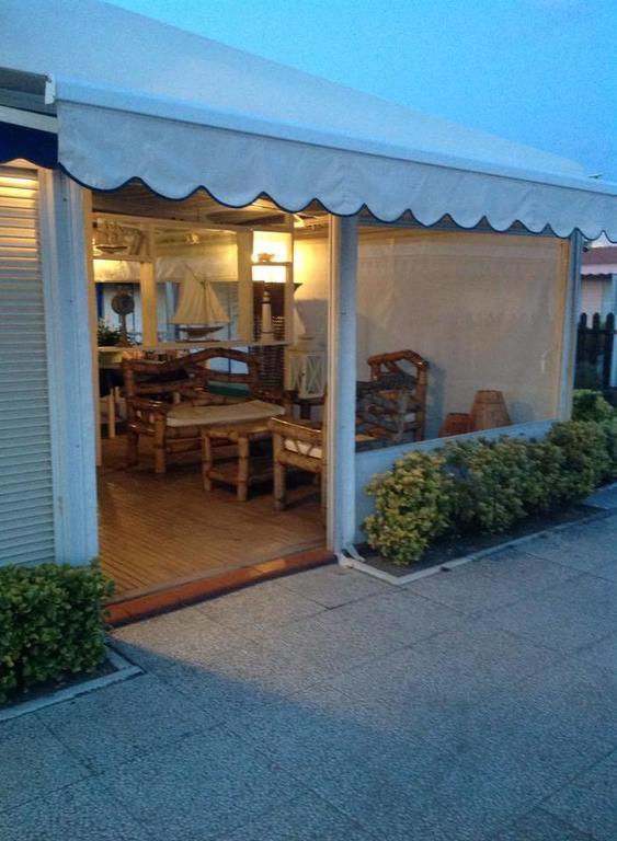 Bed & Breakfast Venezia Marina Di Carrara Exterior photo