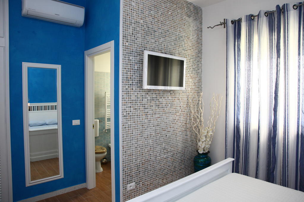 Bed & Breakfast Venezia Marina Di Carrara Room photo